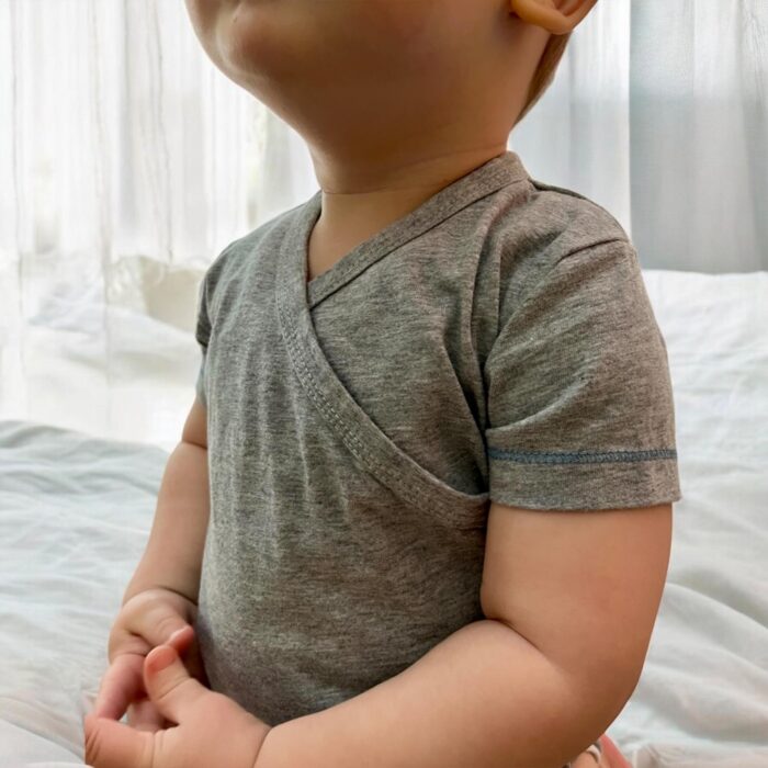 organicera organic baby short sleeve kimono body grey