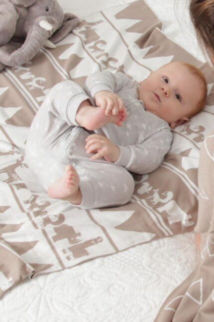 organicera organic tricot knit baby blanket animals